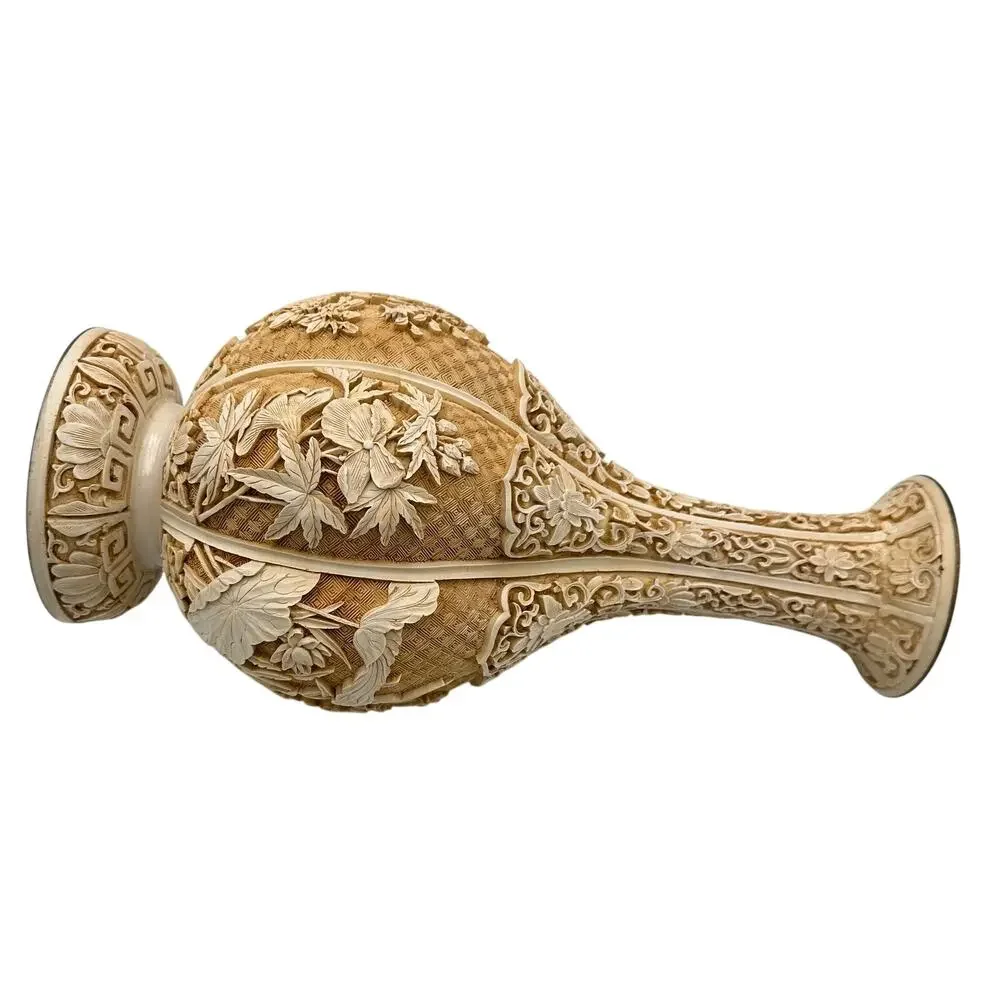 Unbranded beautifully carved